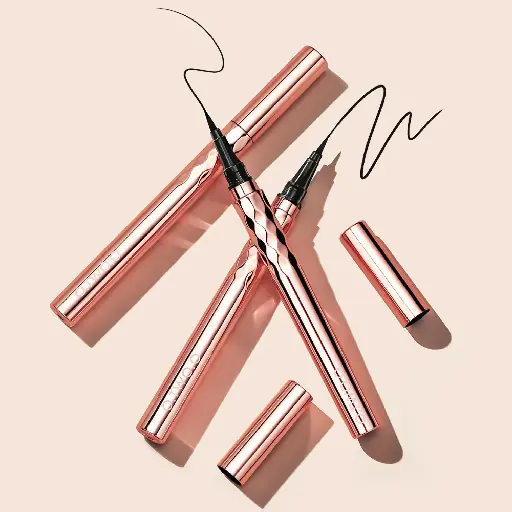 O.TWO.O - GOLD EMBROIDERY EYELINER 0.5G